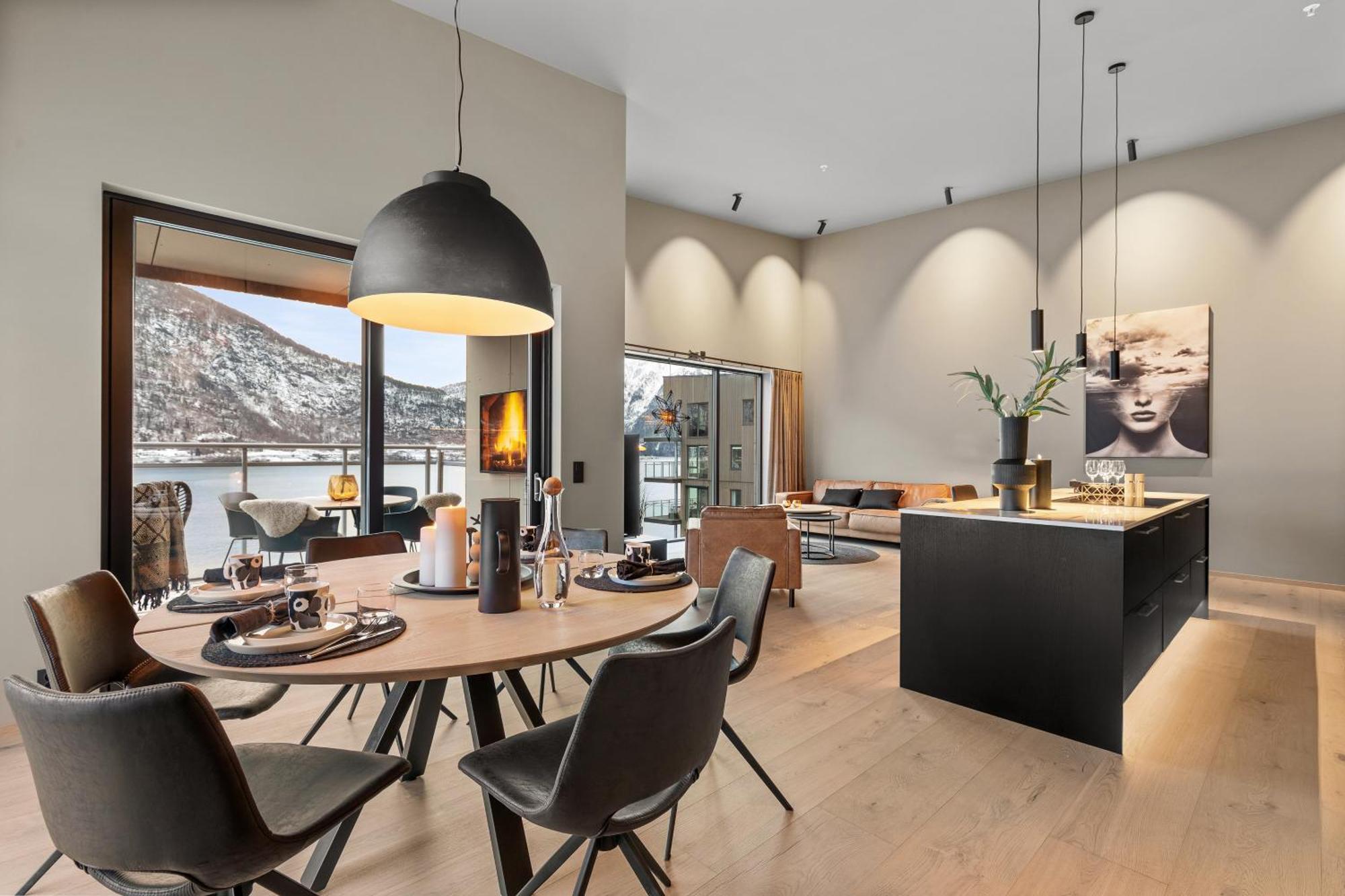 Toppleilighet Pa Bryggen I Sogndal Med Fantastisk Utsikt Apartman Kültér fotó